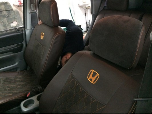 Авточехлы на Honda CR-V
