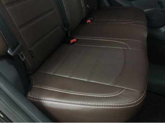 Авточехлы на Lada Vesta