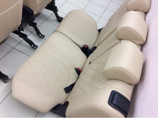 Авточехлы на Mitsubishi Outlander 3