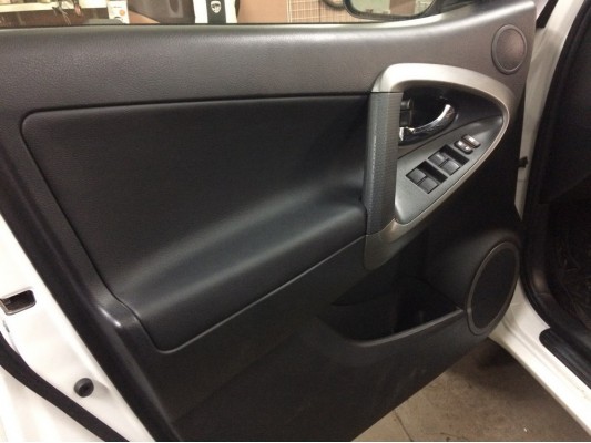 Перетяжка дверных карт Перетяжка дверных карт